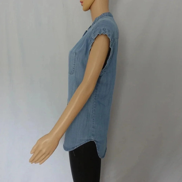 LIFE IN PROGRESS top - Picture 5 of 8